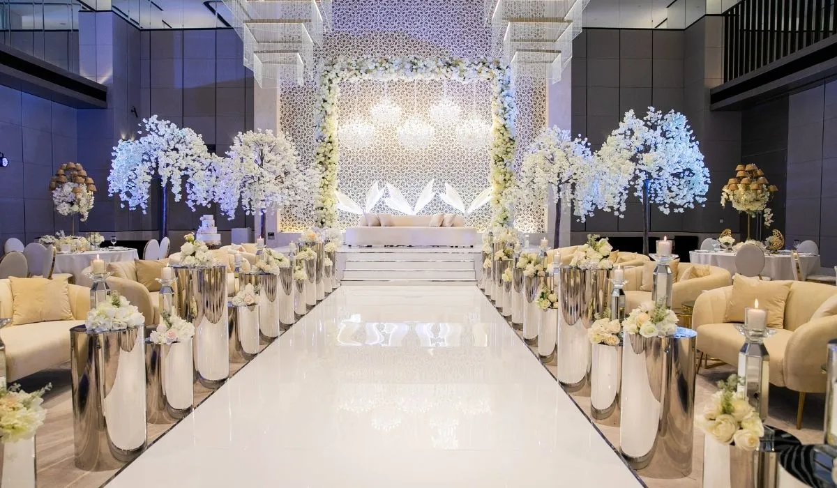 wedding white decor